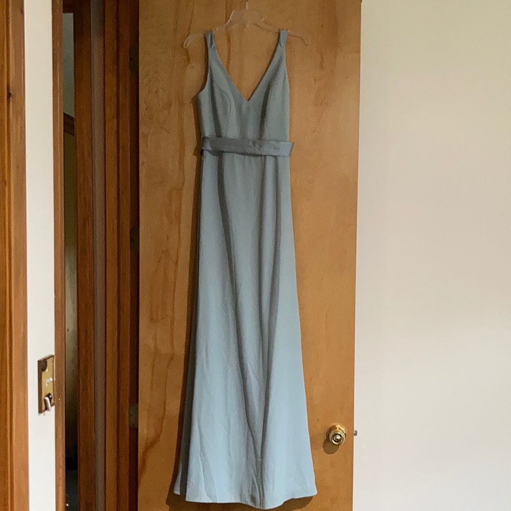 Vera Wang White, sage green, full length, size 6 dress. Great condition.